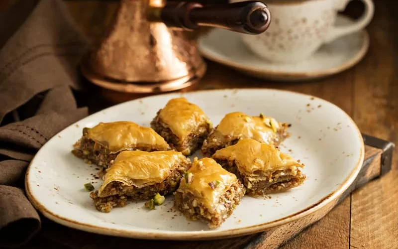 CEVİZLİ EV BAKLAVASI